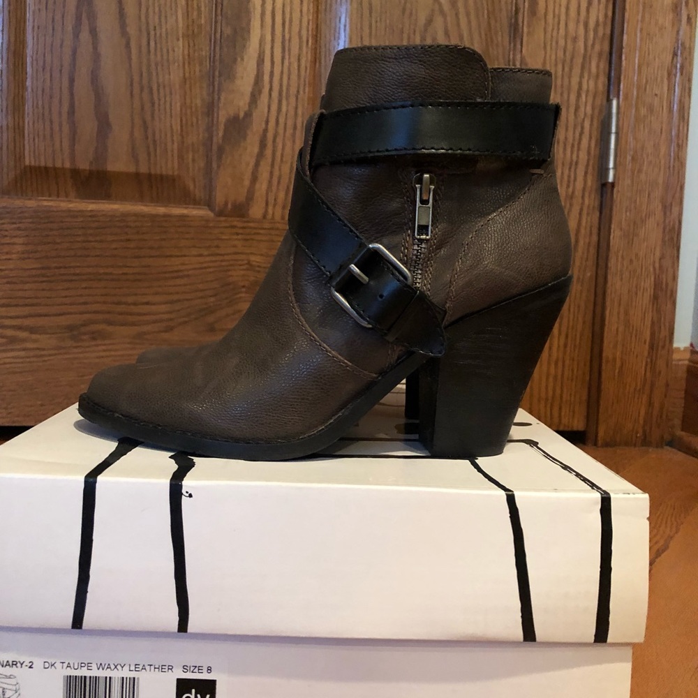 Dolce Vita Booties!